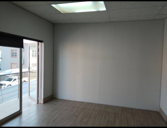 120M² OFFICE TO LET IN MELODIE